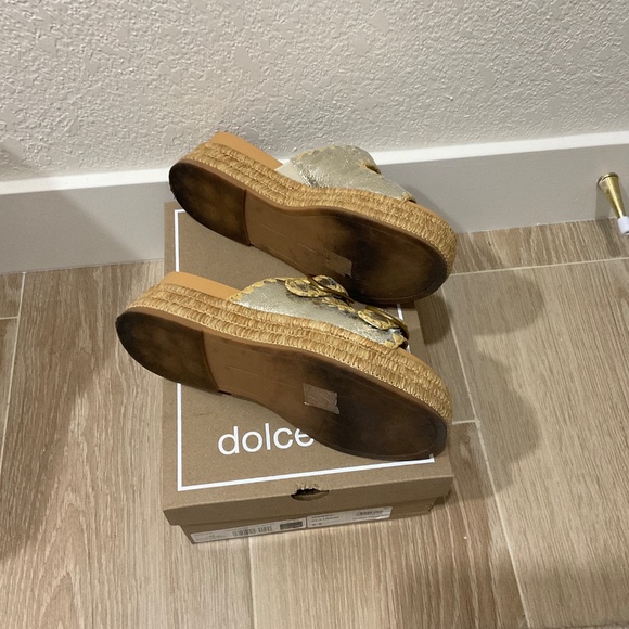 Dolce Vita Wanika Platinum Crackled Leather Sandals 8.5 - Picture 5 of 5